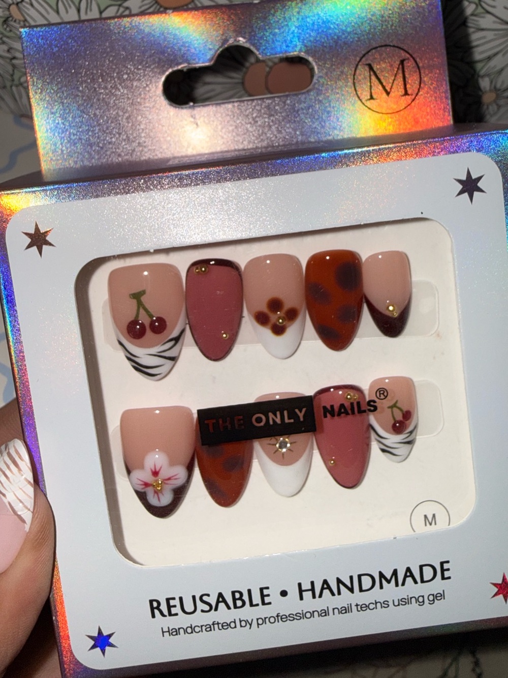The Only Nails Reusable Cherry & Floral Press-On Nail Set - Picture 5 of 6